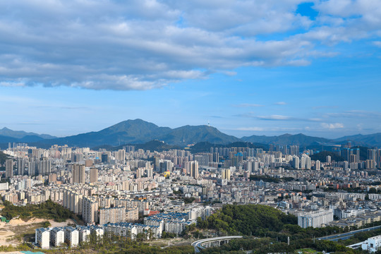 鸡公山远眺梧桐山