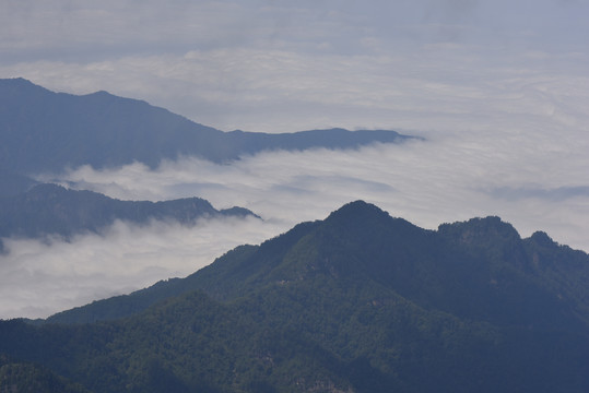 秦岭主峰太白山