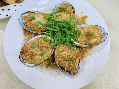 蒜蓉蒸鲍鱼
