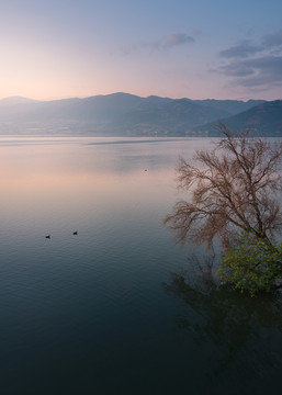 邛海晨曦