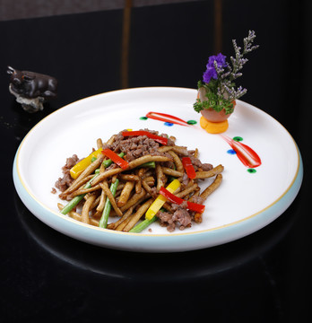 牛肉酱爆茶树菇
