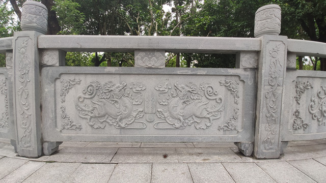石桥貔貅雕栏