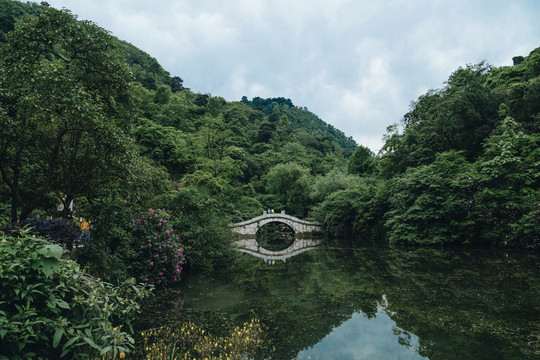 贵州黔灵山公园
