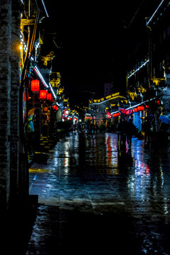 石泉老街雨夜景