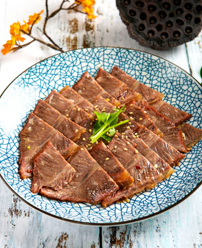 拌牛肉