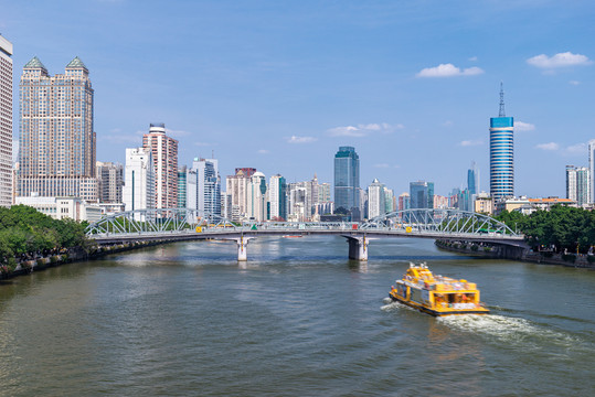 广州海珠桥沿江路建筑风景