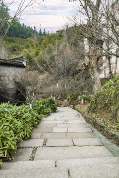 江西婺源篁岭景区的石板路