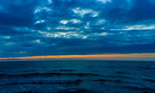 青海湖晨曦