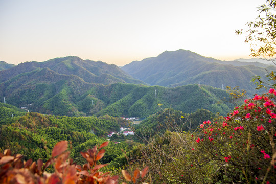 霍山县屋脊山风光