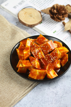小凉菜麻汁豆腐