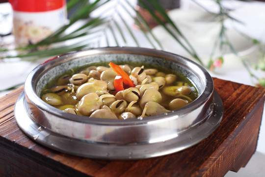 石锅鸡汁豌豆