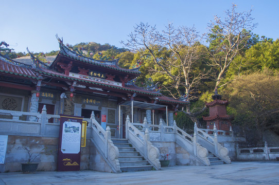 五峰山一片寺印象