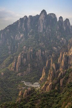 奇峰劲松三清山1