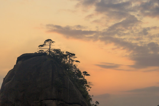 奇峰劲松三清山7