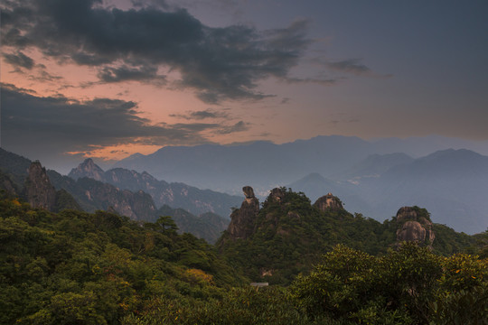 奇峰劲松三清山29