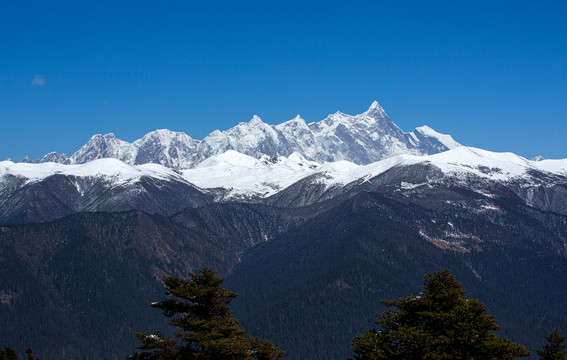 西藏林芝最美雪山南迦巴瓦峰