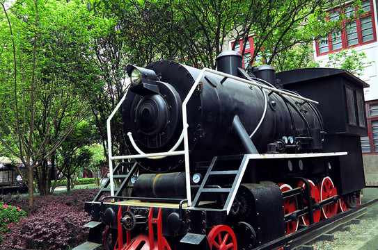 老式火车头模型