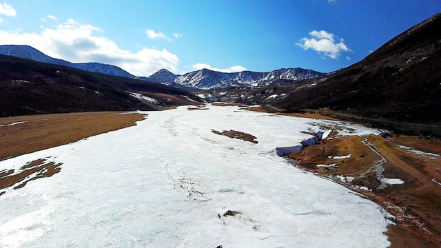 雅哈雪山