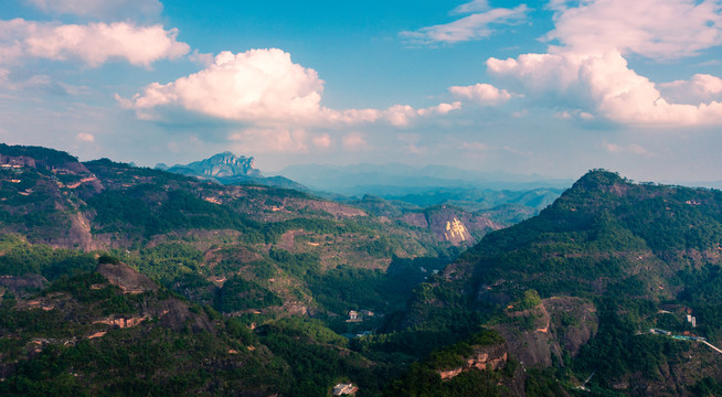 玉林都峤山