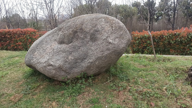 公园石头
