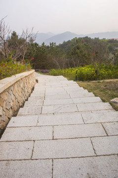 登山石材阶梯步道