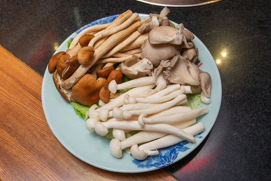菌菇拼盘