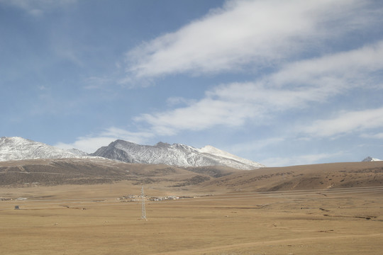 荒地雪山