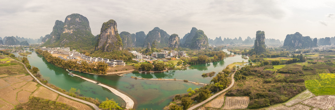 桂林阳朔遇龙河山水