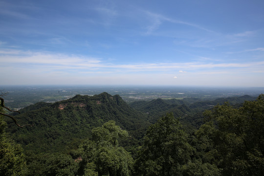 青城山俯瞰成都平原