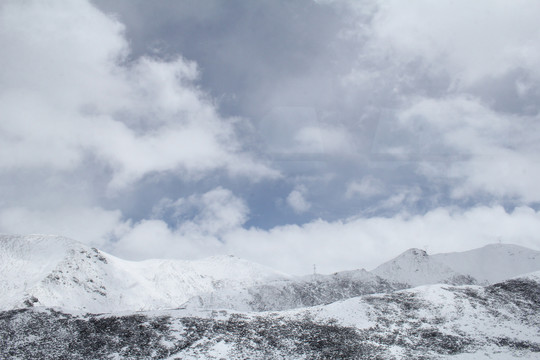 茫茫雪山