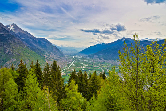 山景与群山