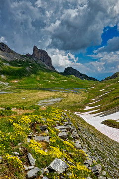 山景与群山