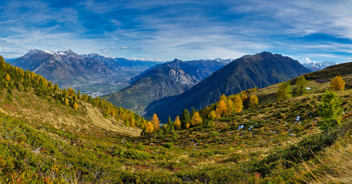 山景与群山