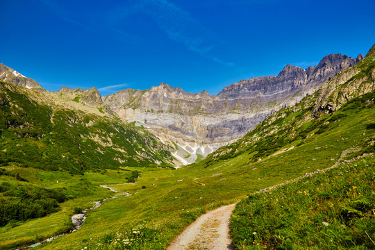 山景与群山