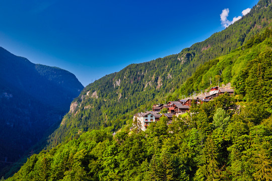 山景与群山