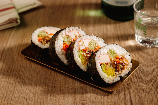 鳗鱼紫菜包饭