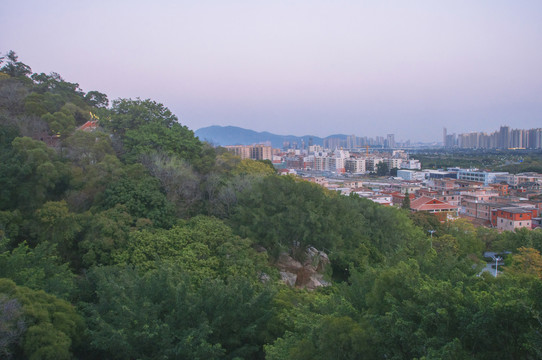 九日山东峰山坡