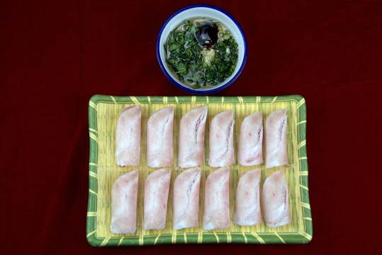 鳄鱼肉火锅涮菜菜品
