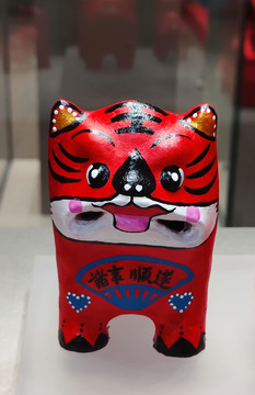 彩绘泥老虎