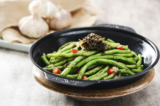 榄菜炒长豆角