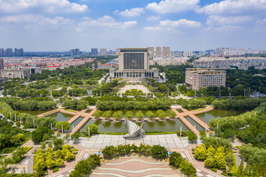 滨州市政府广场政府大楼