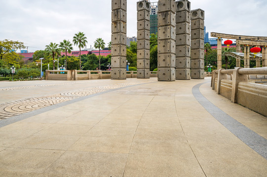 深圳市龙岗区龙城广场