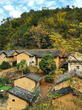 乡村泥瓦房小院