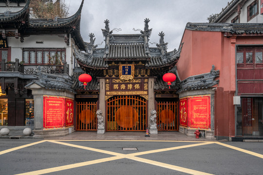 上海豫园城隍庙大门