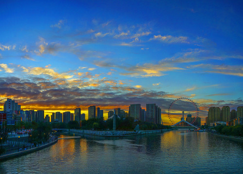 天津之眼晚霞夜景