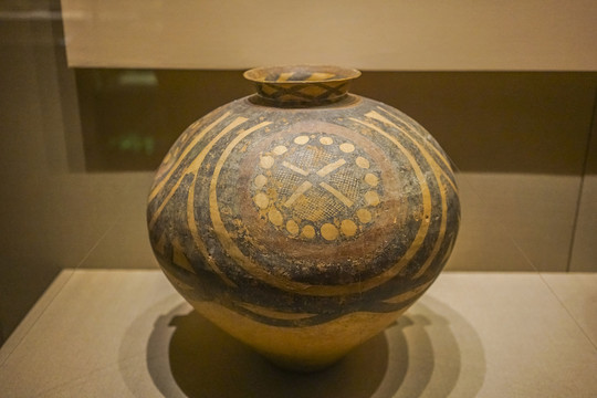 马家窑贝纹彩陶罐古代陶罐陶器