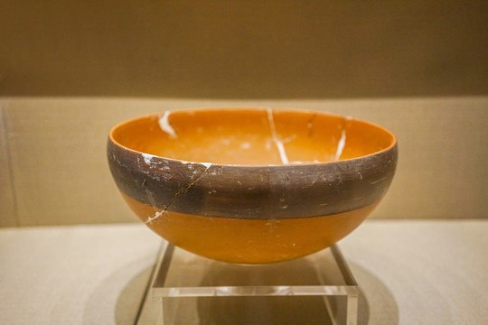 仰韶文化彩陶圜底钵古代陶器