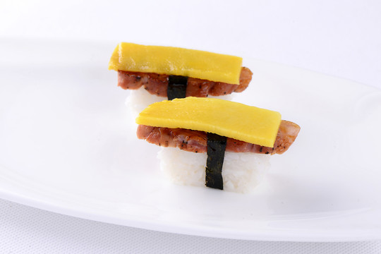 芒果鸭胸肉寿司