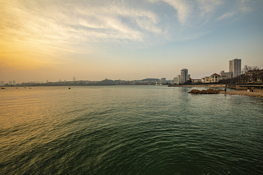 青岛海滨