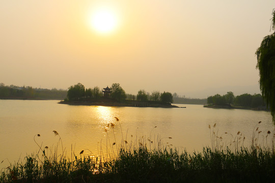 夕阳小岛